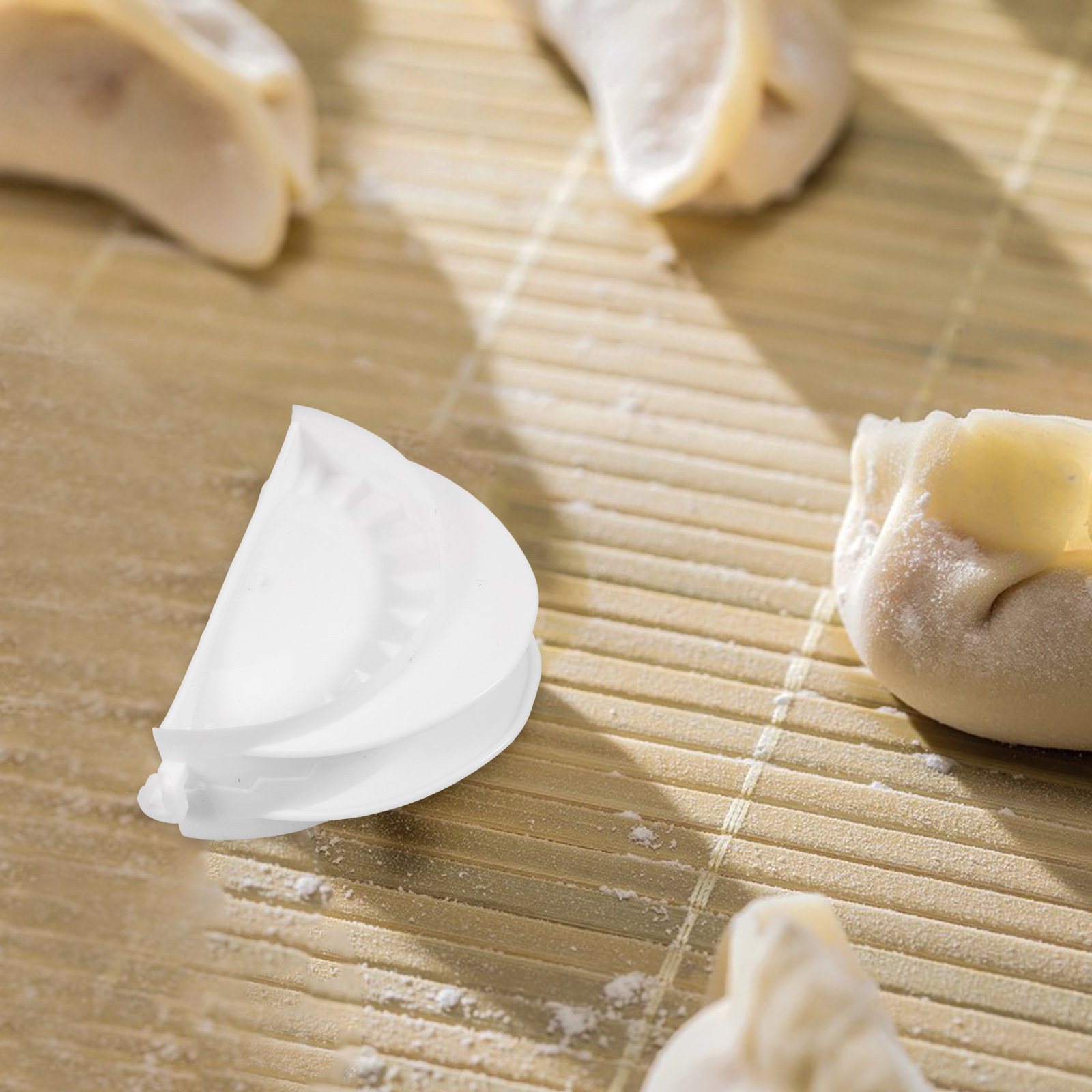 ชุดทำเกี๊ยว 4 ชิ้น วัสดุ PP เค - Gyoza Dumpling Maker บทวิจารณ์และราคา